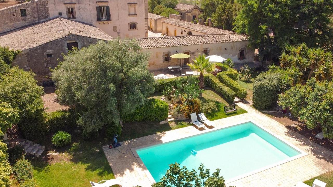 Villa Zottopera - Dimora Di Sicilia 끼아라몬떼굴피 외부 사진