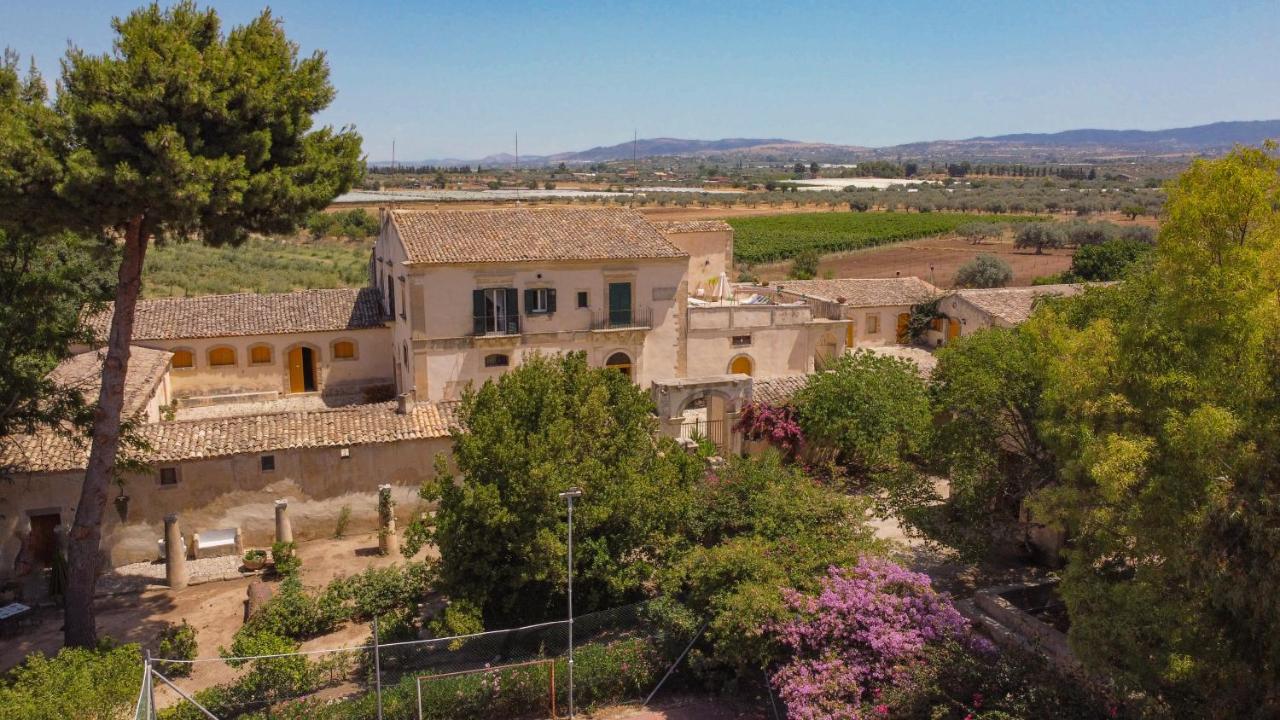 Villa Zottopera - Dimora Di Sicilia 끼아라몬떼굴피 외부 사진