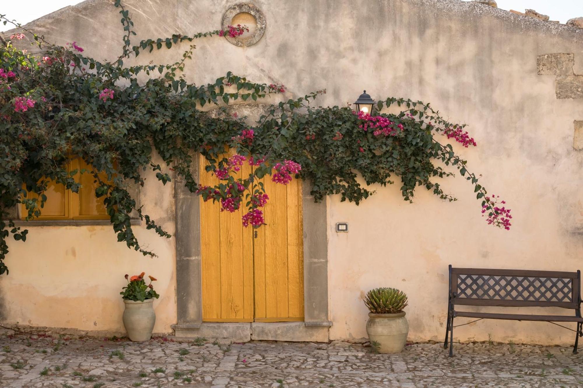 Villa Zottopera - Dimora Di Sicilia 끼아라몬떼굴피 외부 사진