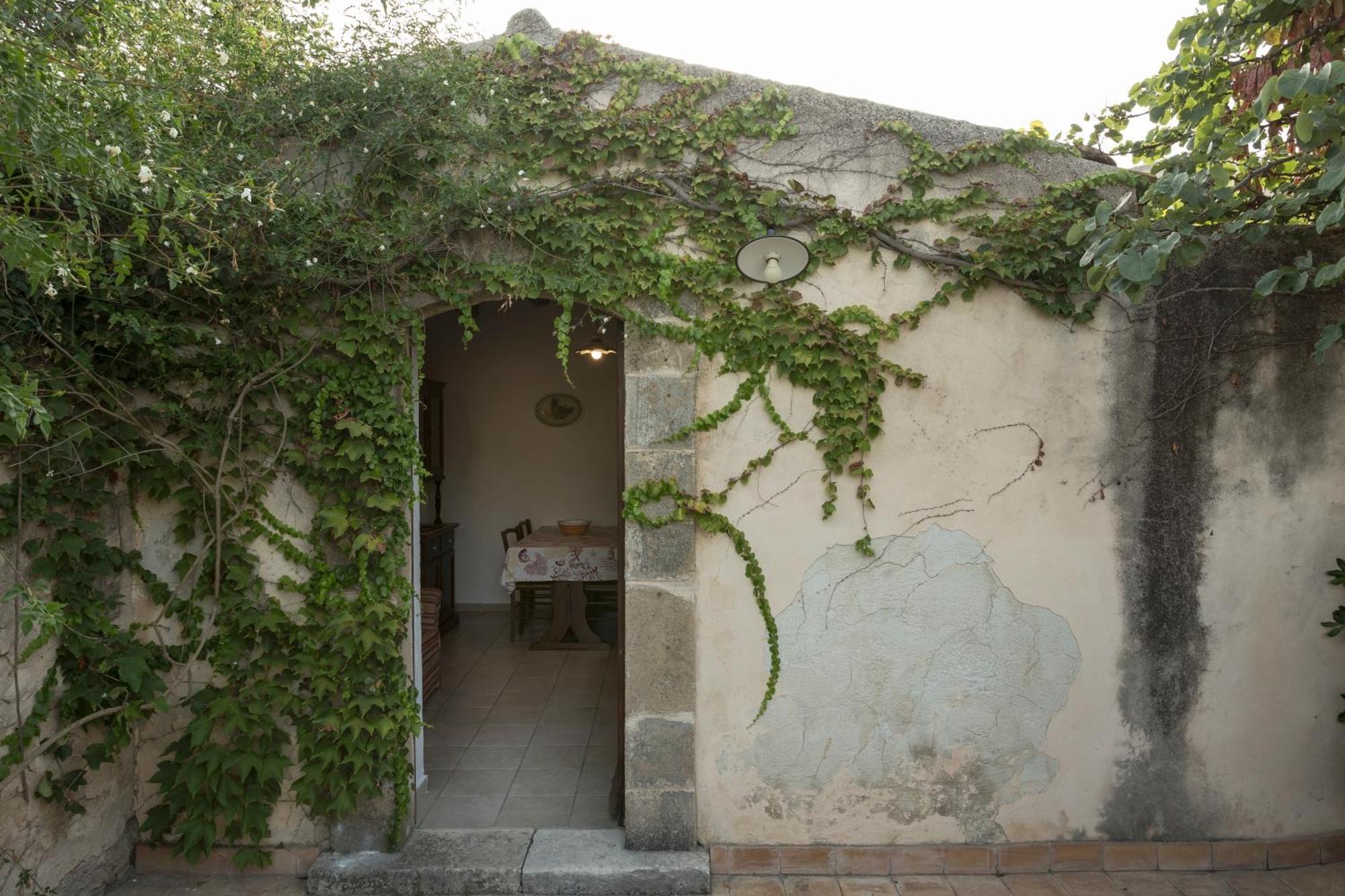 Villa Zottopera - Dimora Di Sicilia 끼아라몬떼굴피 외부 사진