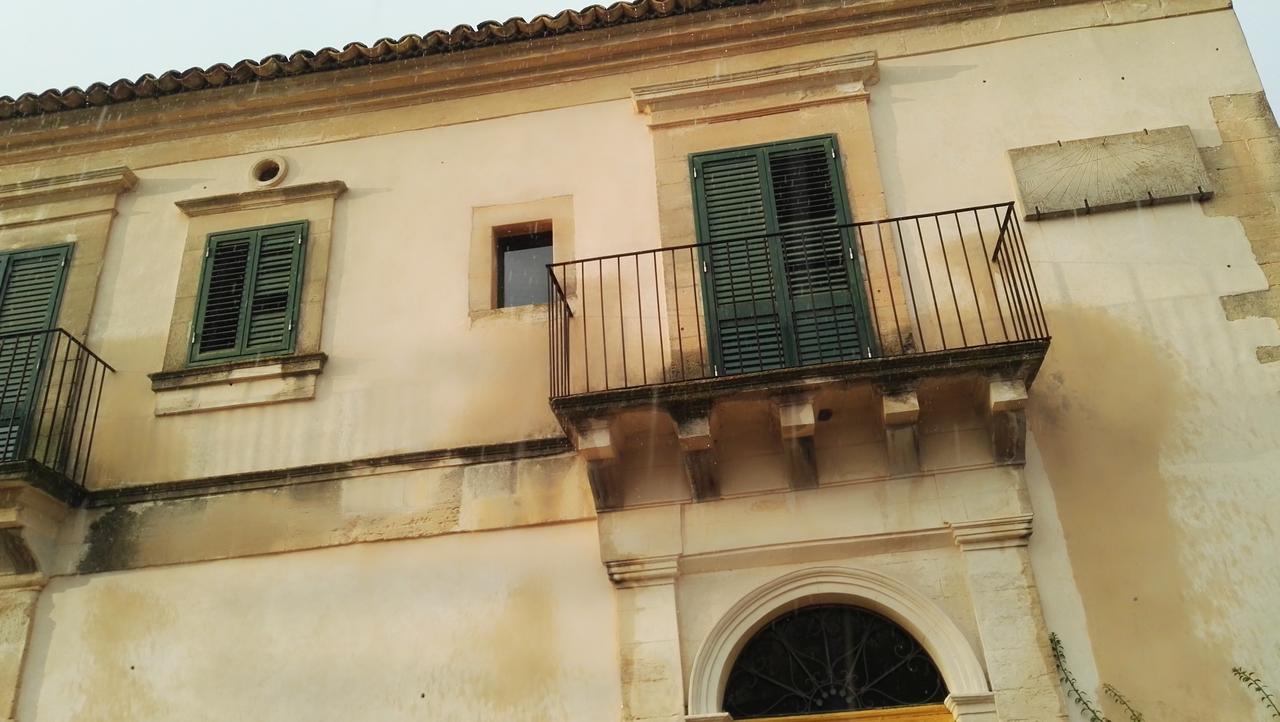 Villa Zottopera - Dimora Di Sicilia 끼아라몬떼굴피 외부 사진